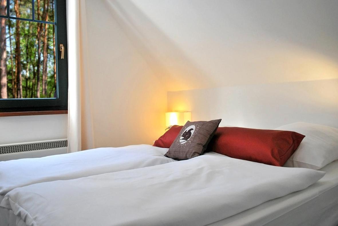 Van Der Valk Naturresort Drewitz Nossentiner Huette エクステリア 写真