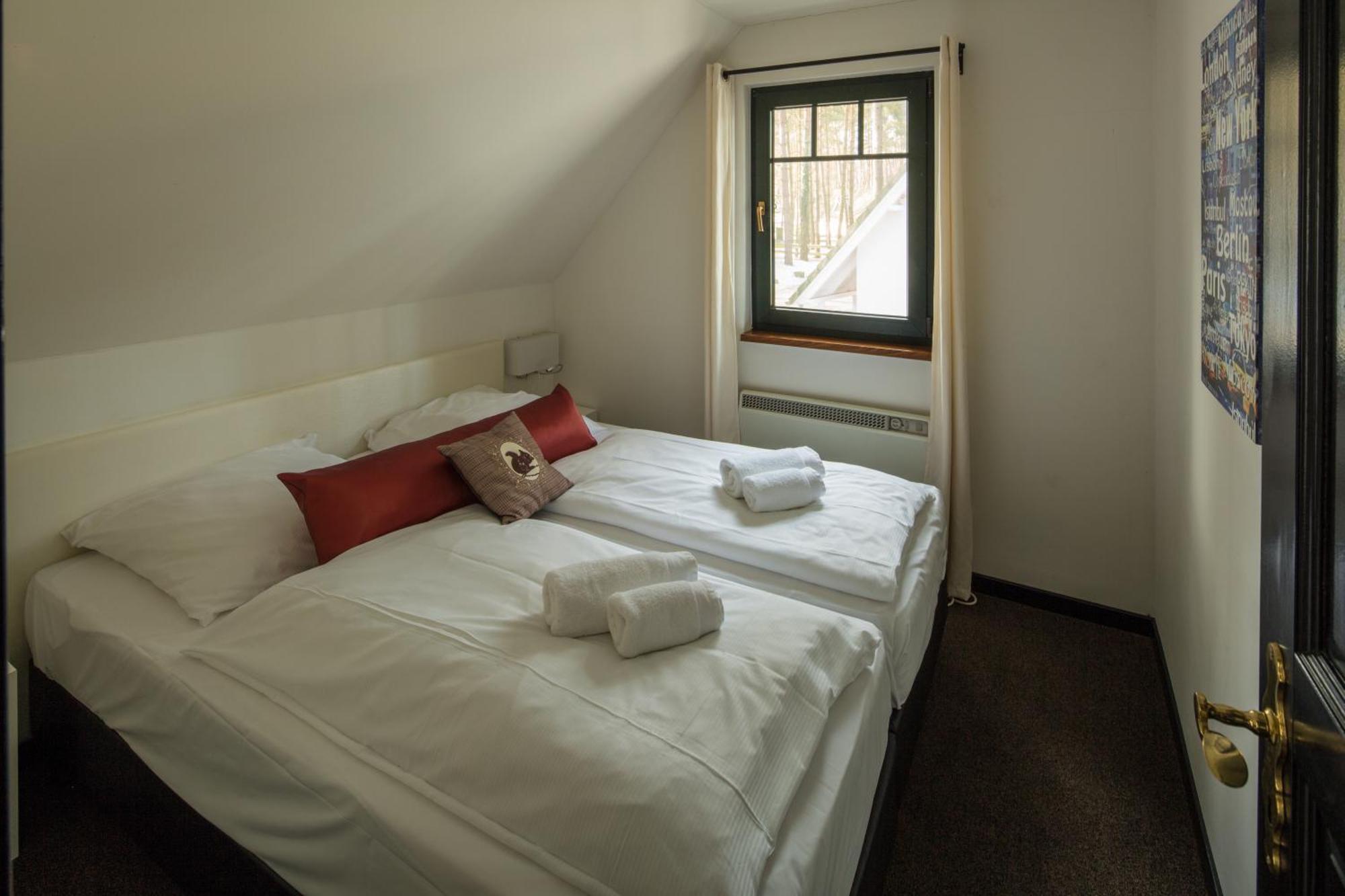 Van Der Valk Naturresort Drewitz Nossentiner Huette エクステリア 写真