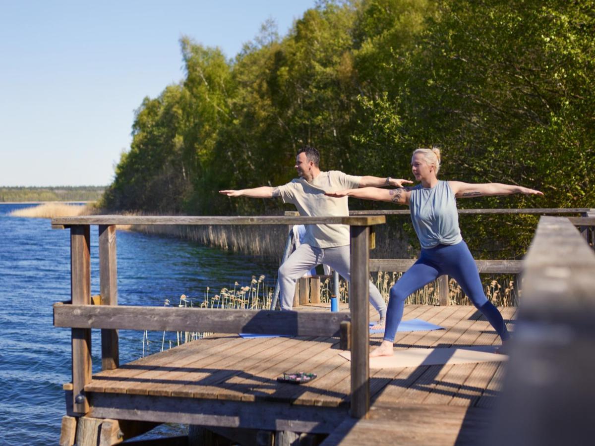 Van Der Valk Naturresort Drewitz Nossentiner Huette エクステリア 写真