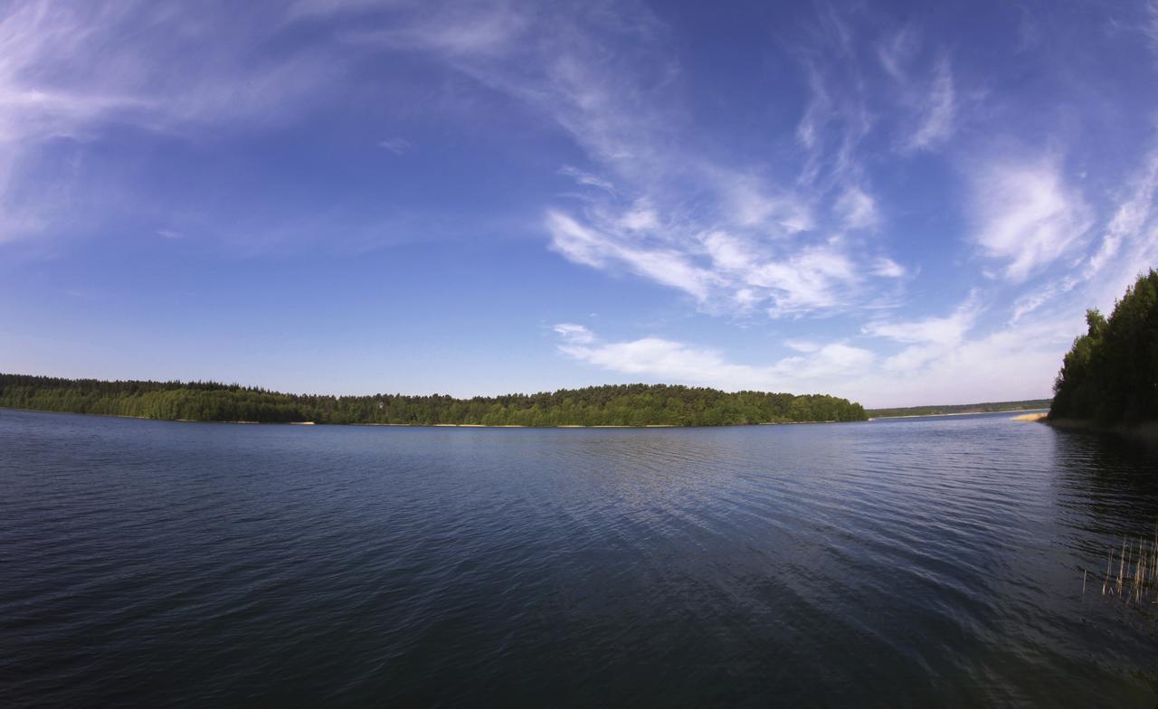 Van Der Valk Naturresort Drewitz Nossentiner Huette エクステリア 写真