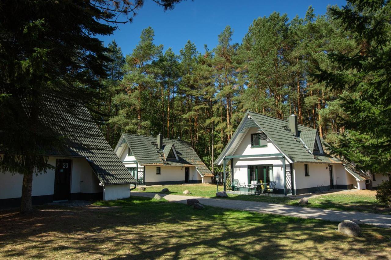 Van Der Valk Naturresort Drewitz Nossentiner Huette エクステリア 写真