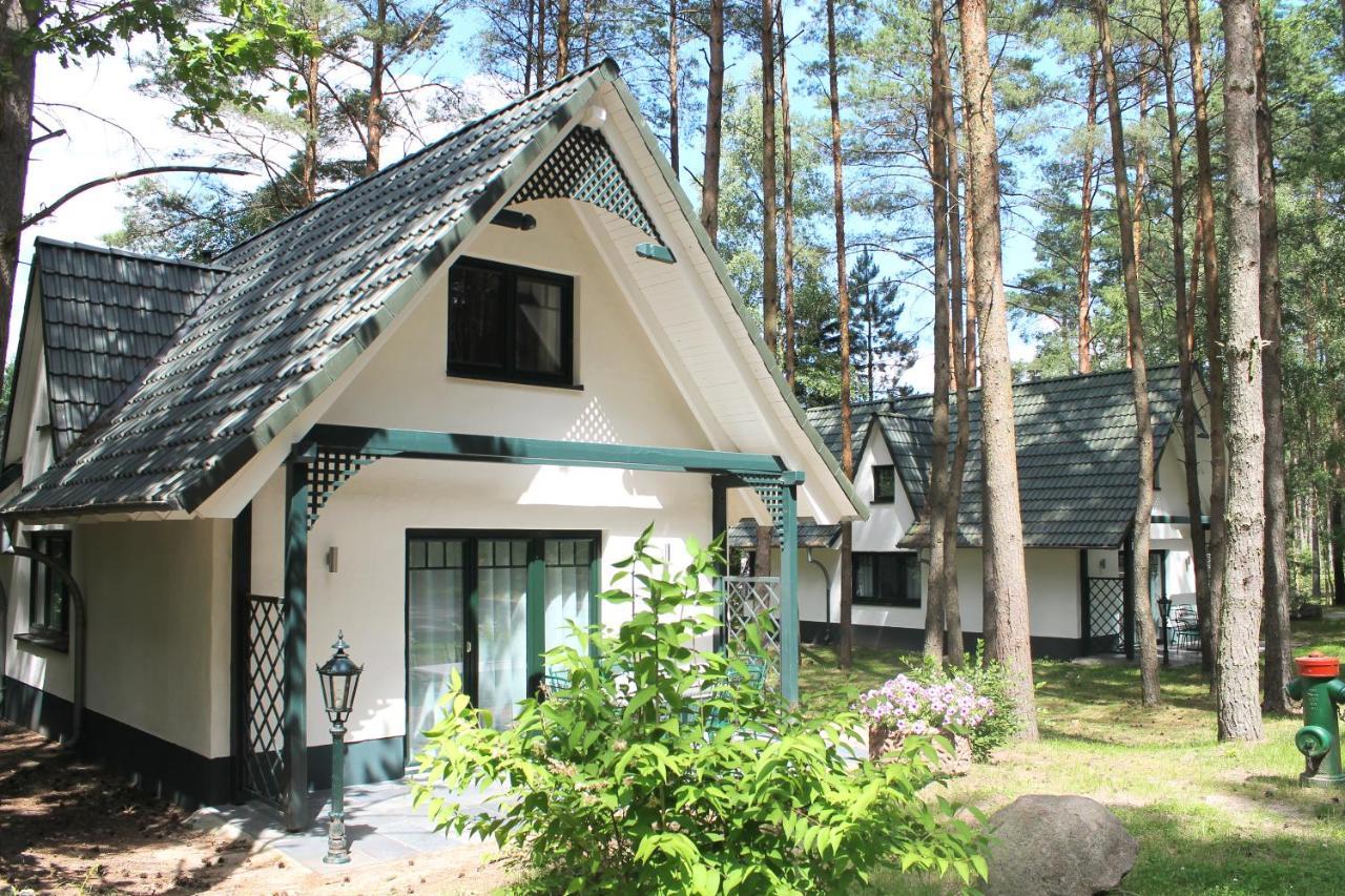 Van Der Valk Naturresort Drewitz Nossentiner Huette エクステリア 写真